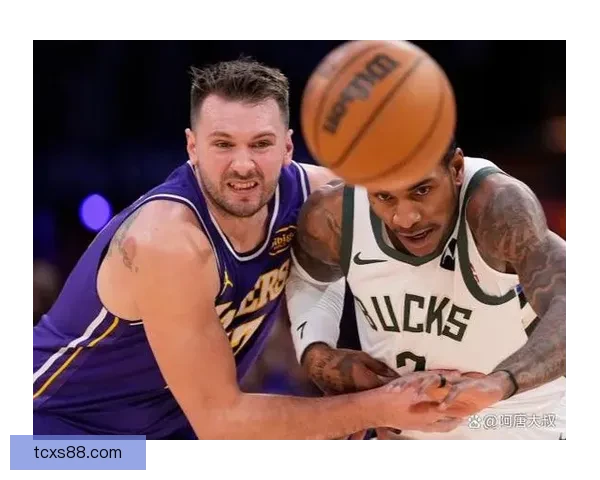 NBA湖人对决热火总决赛G3直播焦点战全程解析精彩瞬间抢先看 NBA湖人对决热火总决赛G3直播焦点战全程解析精彩瞬间抢先看